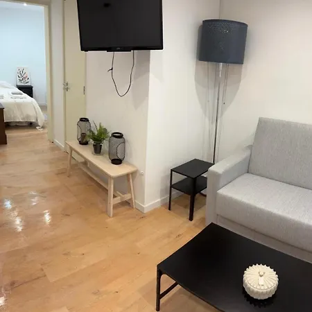 One Bedroom In The Heart Of Alfama Lisboa