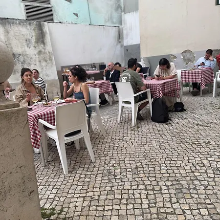 Daire One Bedroom In The Heart Of Alfama Lisboa